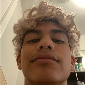 Meet your Posher, Sebastian